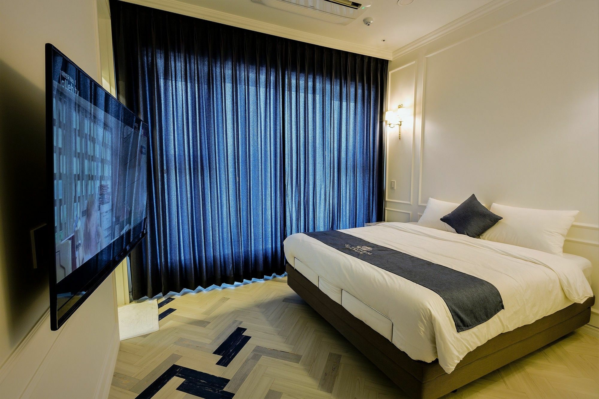 Gladsheim Hotel